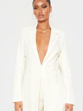 Pretty Little Thing Cream Tailored Blazer